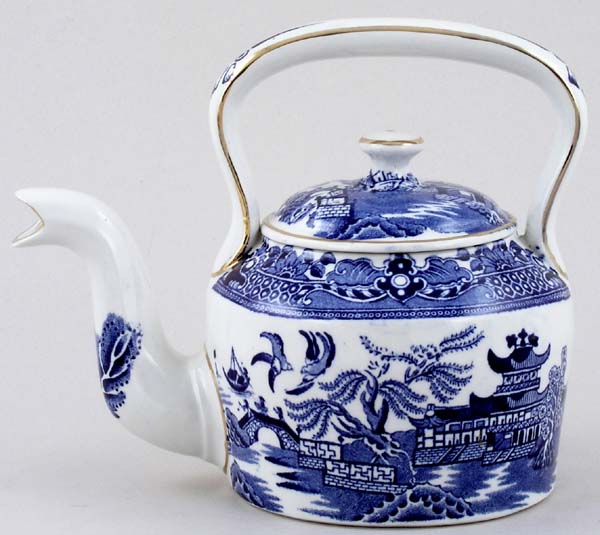 Kettle small c1930s